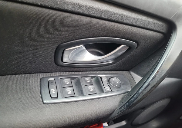 Renault Laguna cena 9900 przebieg: 271465, rok produkcji 2008 z Buk małe 121